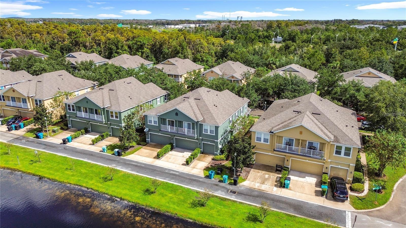 VILLAS/EAST PARK - Residential