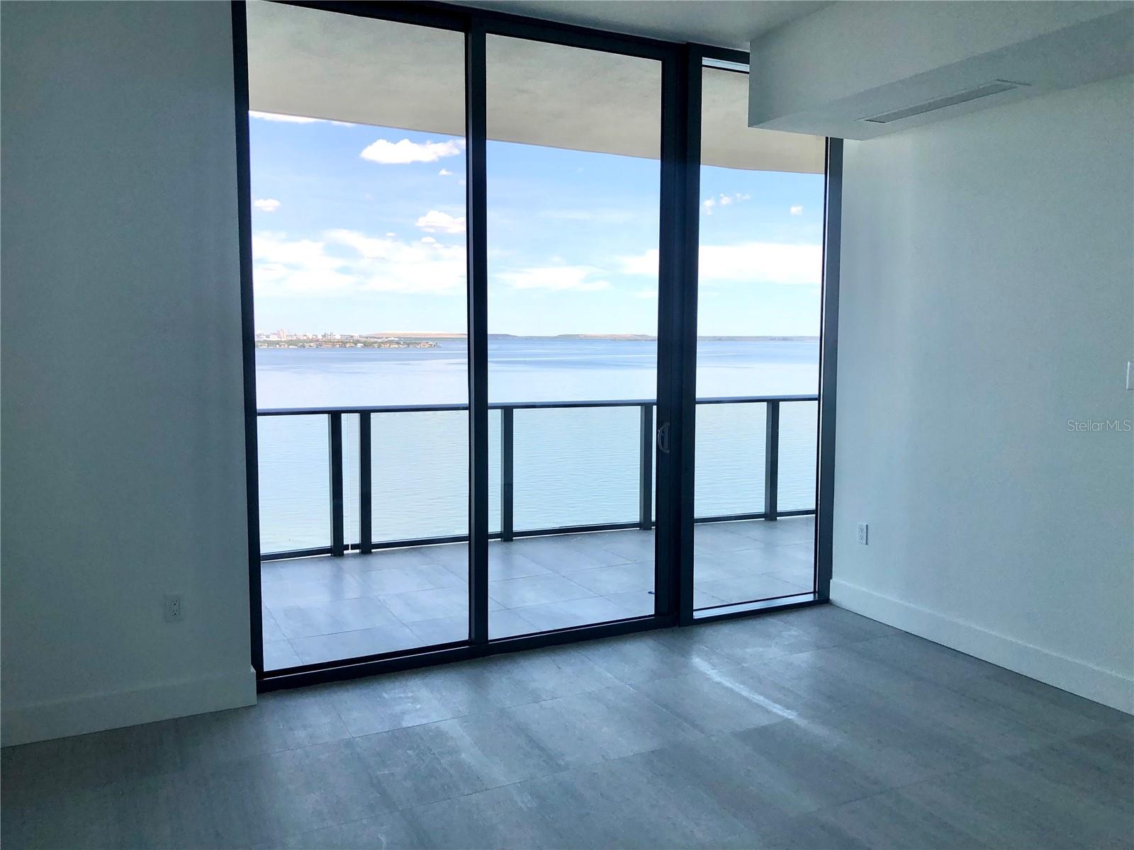 MADRID REV - Residential