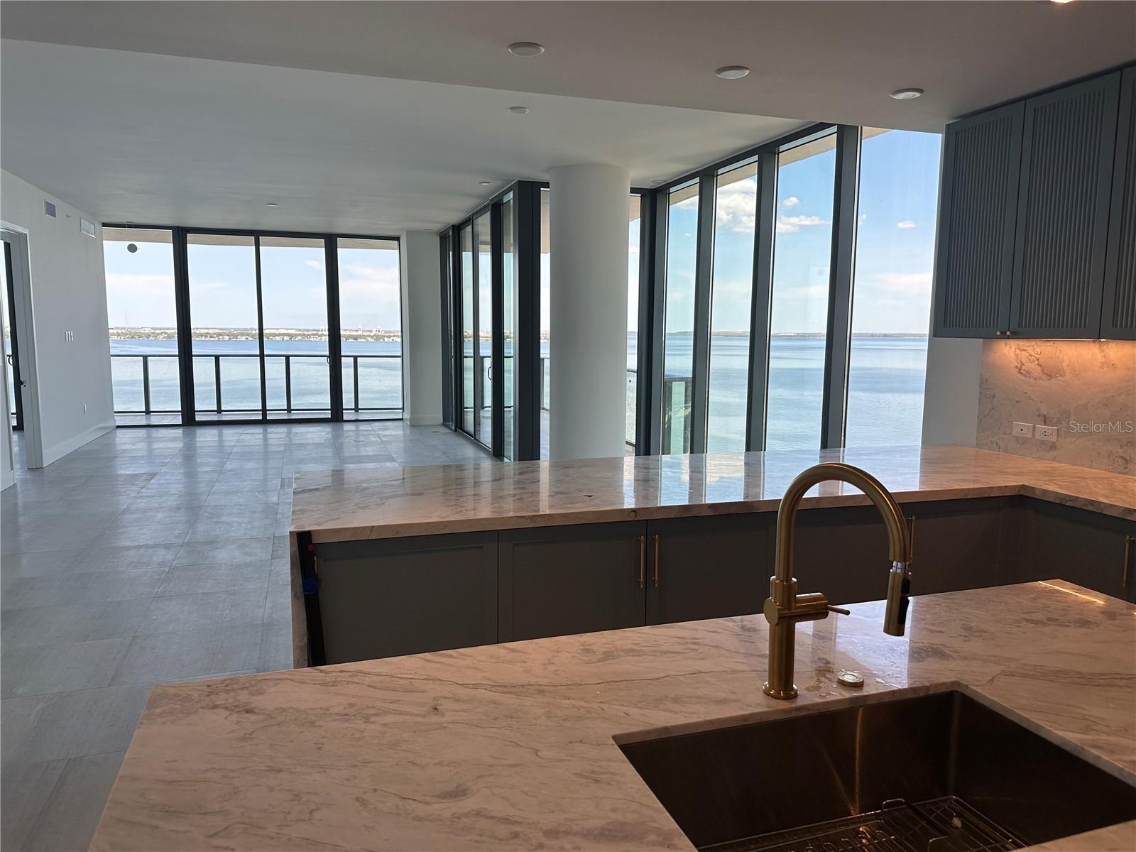 MADRID REV - Residential