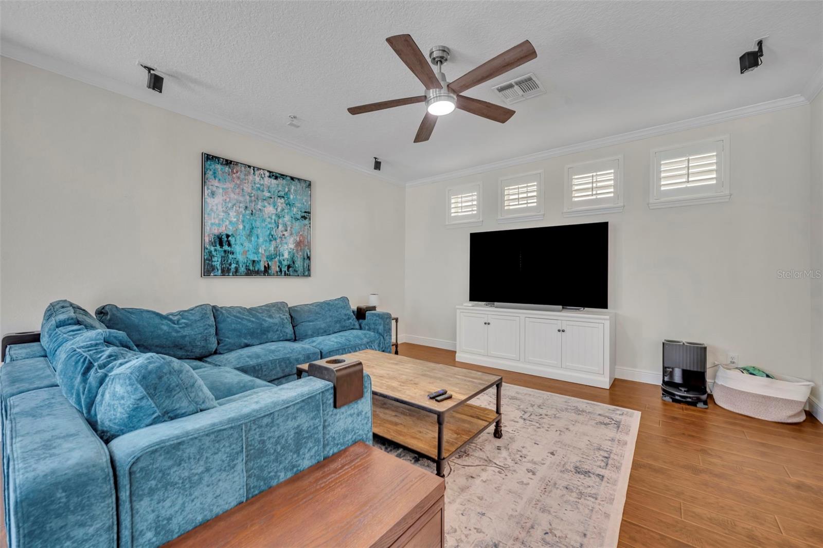 BALDWIN PARK - Residential