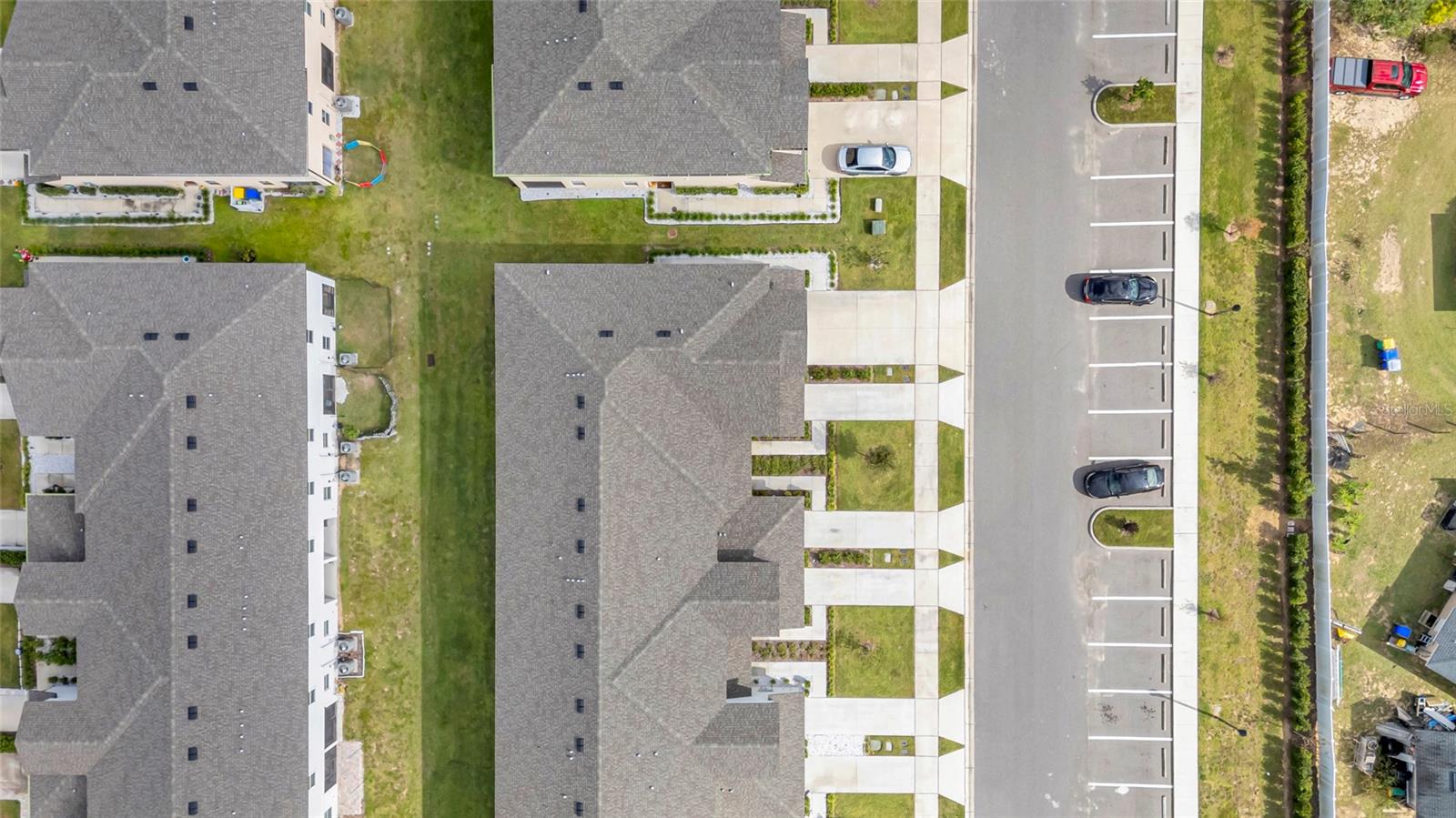 HAMLETS/TAVARES - Residential