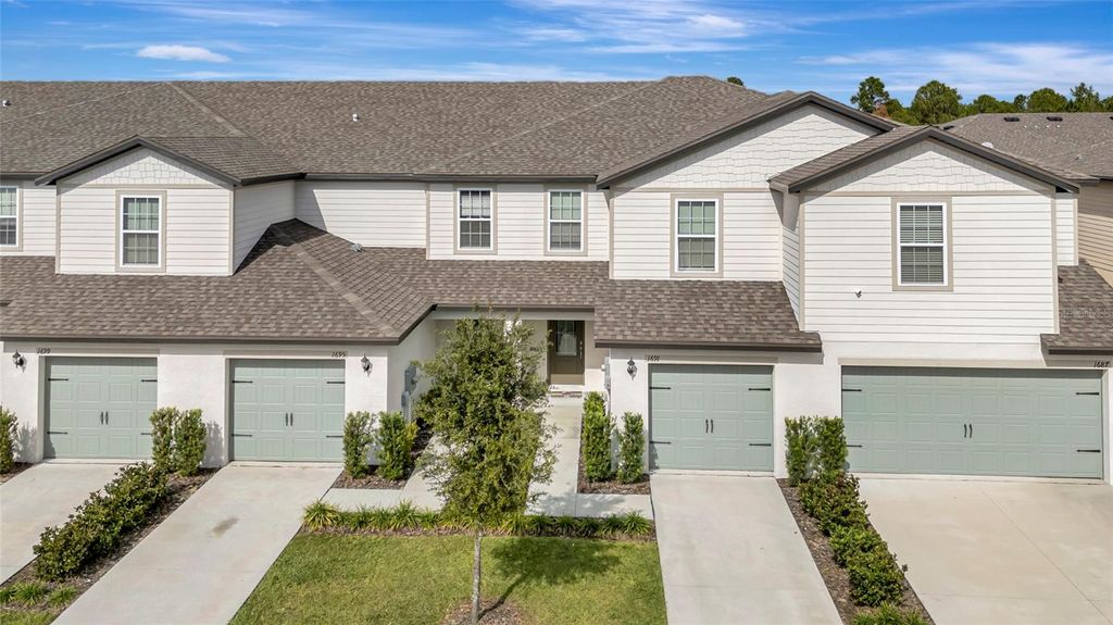 Photo of 1691 Wynford Circle, Tavares, FL 32778 (MLS # G5104161)