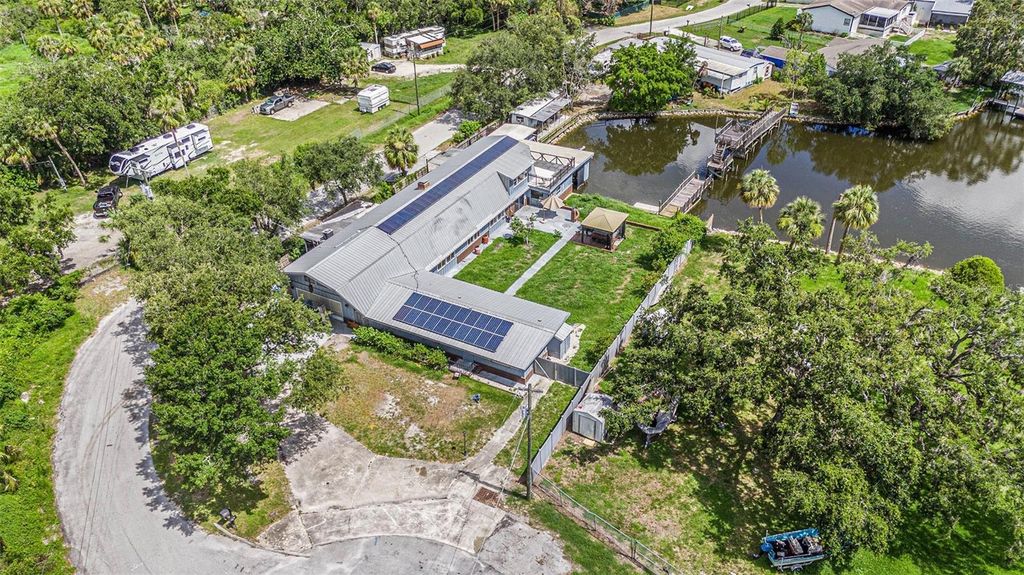 Photo of 9938 Alavista Drive, Gibsonton, FL 33534 (MLS # TB8396098)