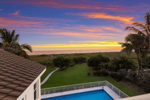 A home in LONGBOAT KEY