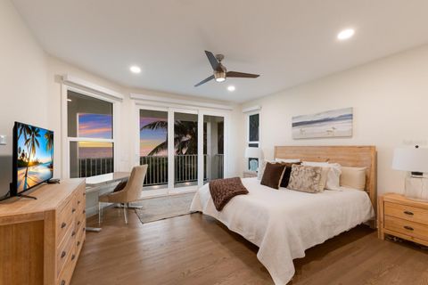 A home in LONGBOAT KEY