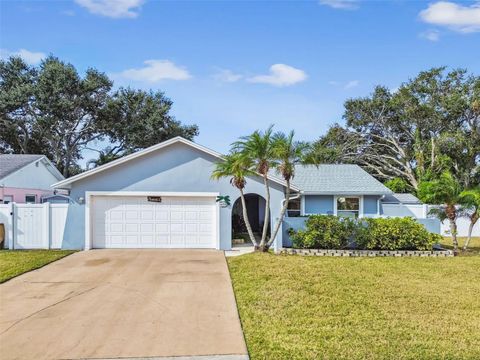 Photo of 10038 82nd Lane, Seminole, FL 33777 (MLS # TB8455190)