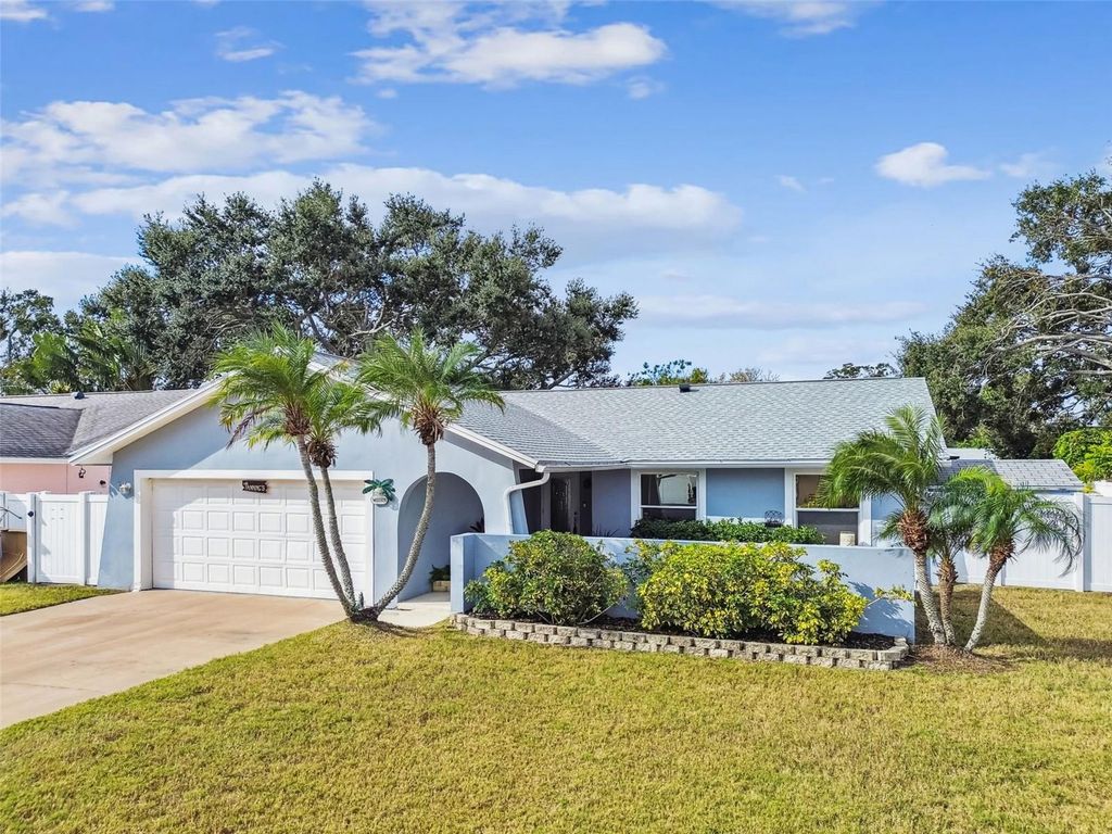 Photo of 10038 82nd Lane, Seminole, FL 33777 (MLS # TB8455190)