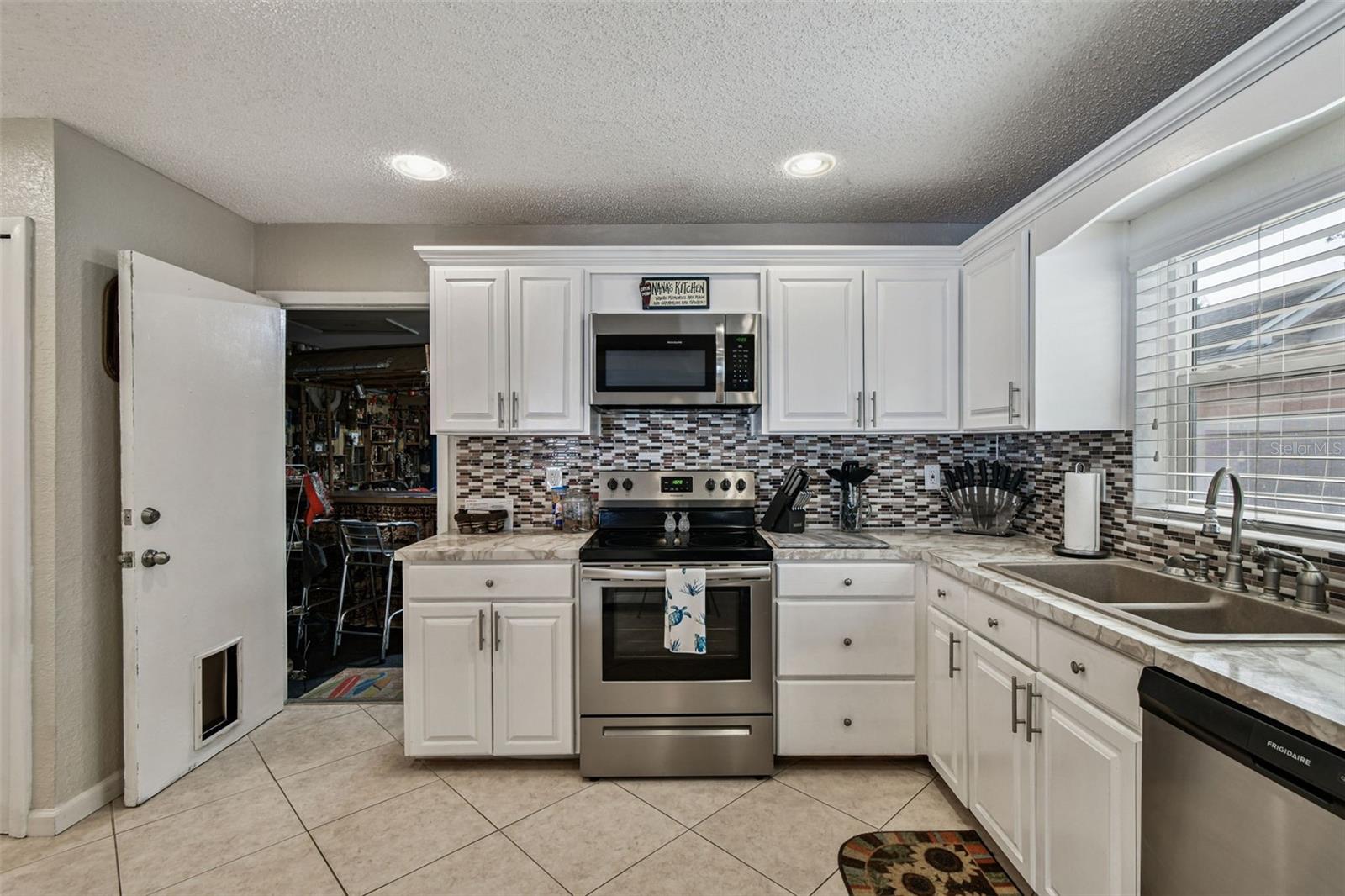 BENT TREE ESTATES EAST - Residential