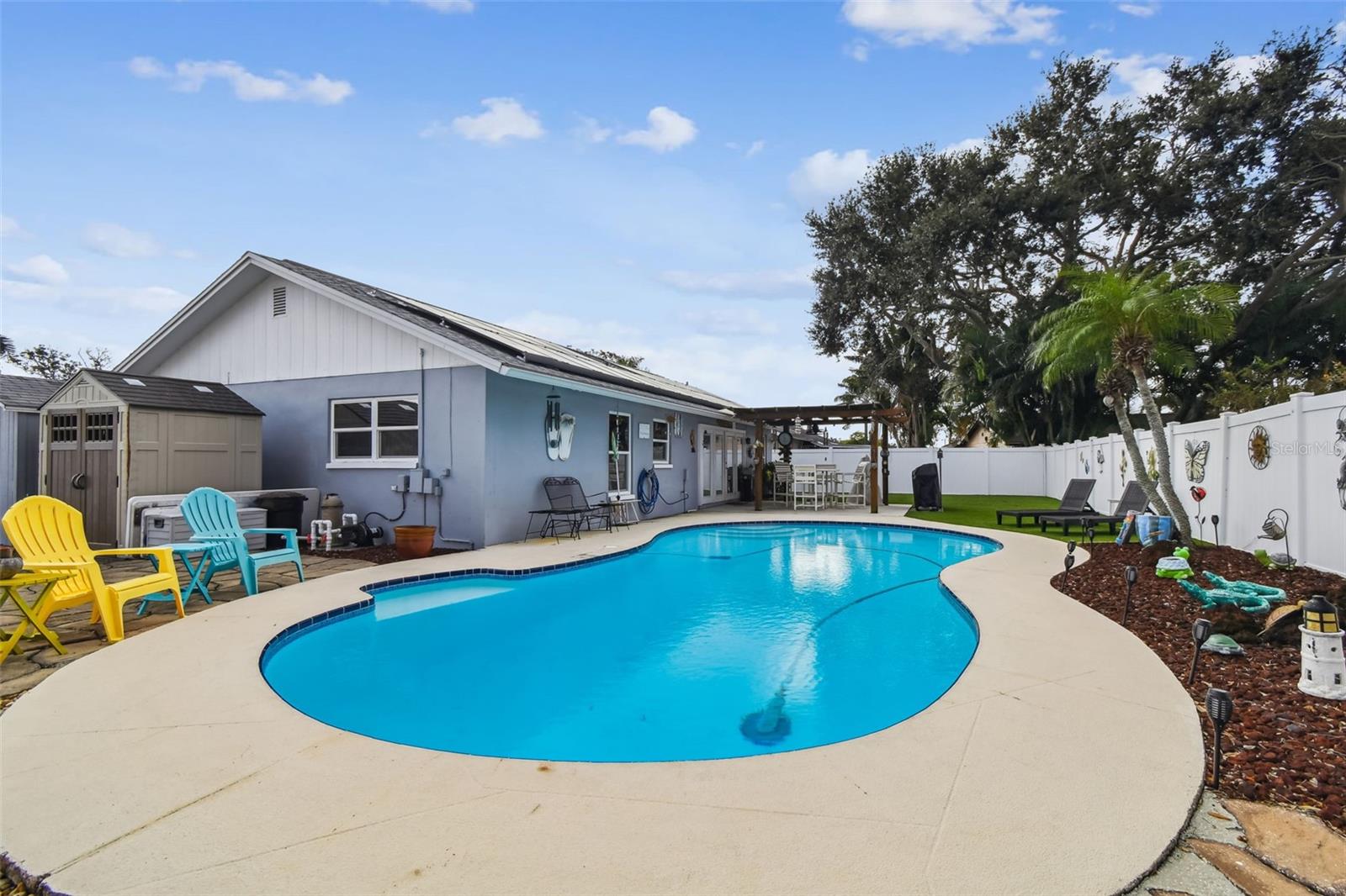 BENT TREE ESTATES EAST - Residential