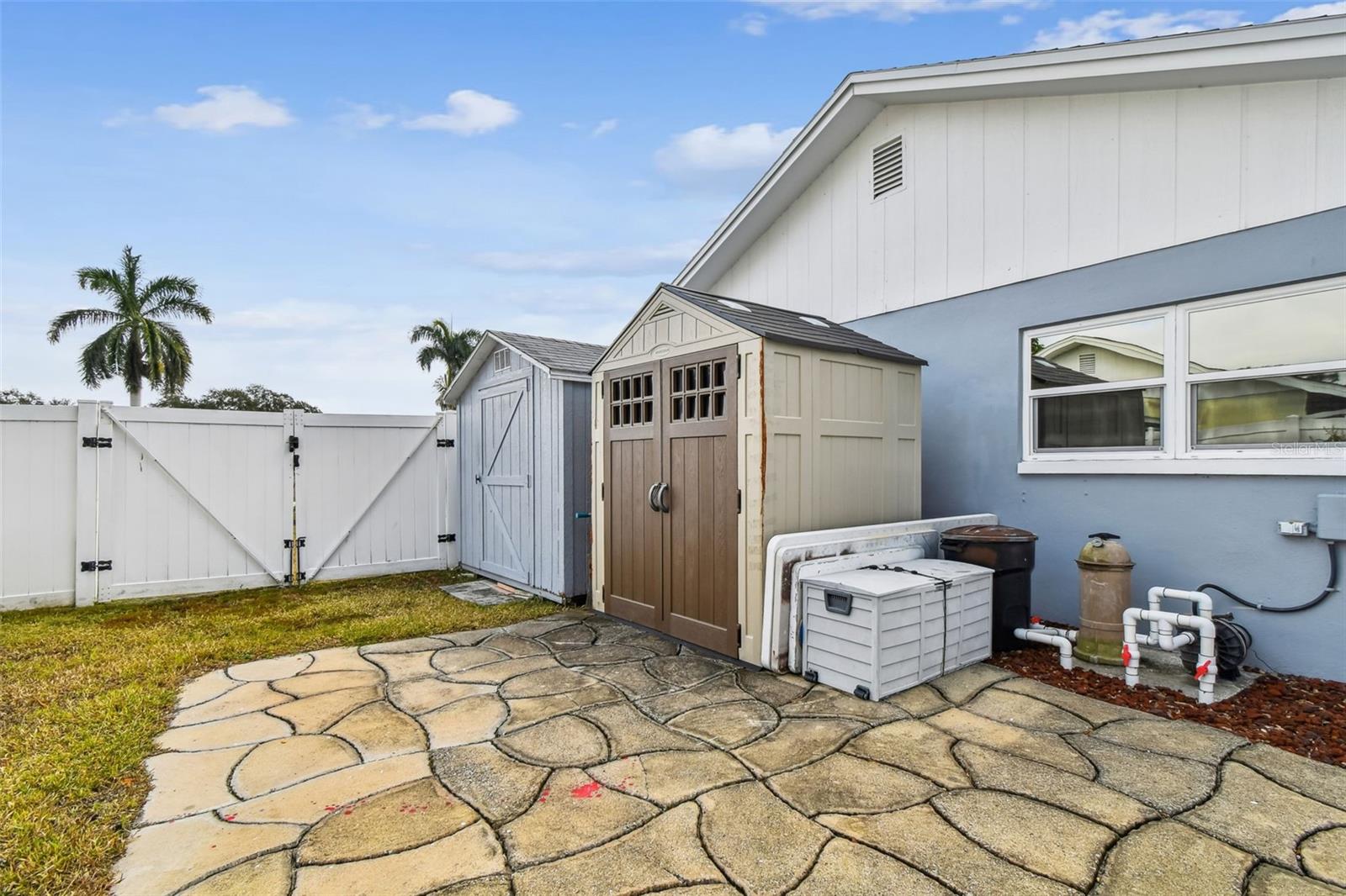 BENT TREE ESTATES EAST - Residential