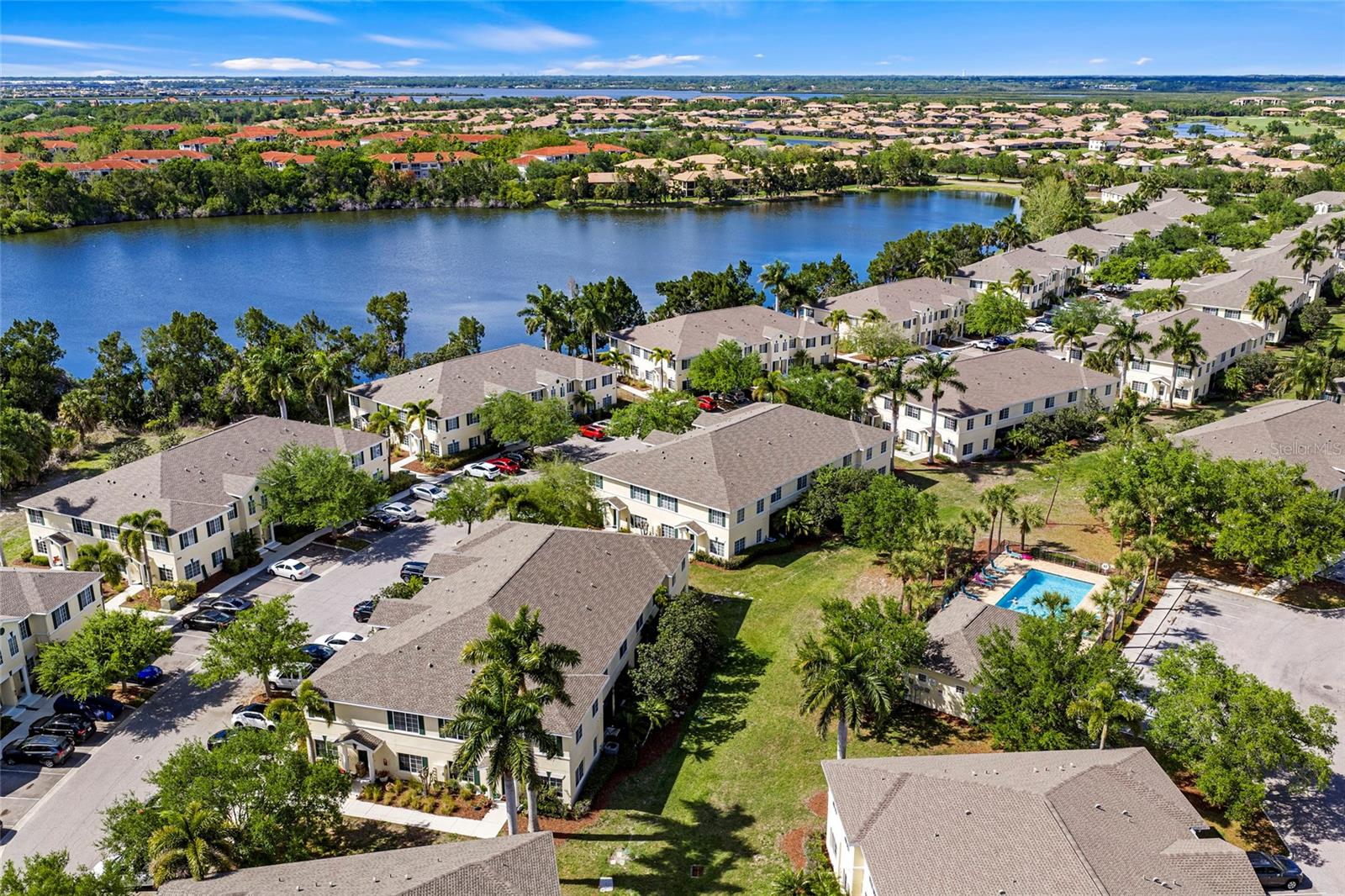 THE TWNHMS AT LIGHTHOUSE COVE I - Residential