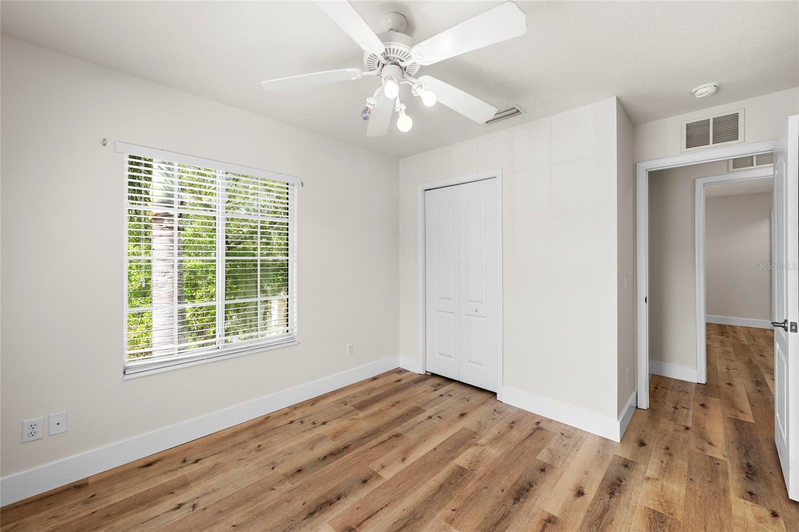 THE TWNHMS AT LIGHTHOUSE COVE I - Residential