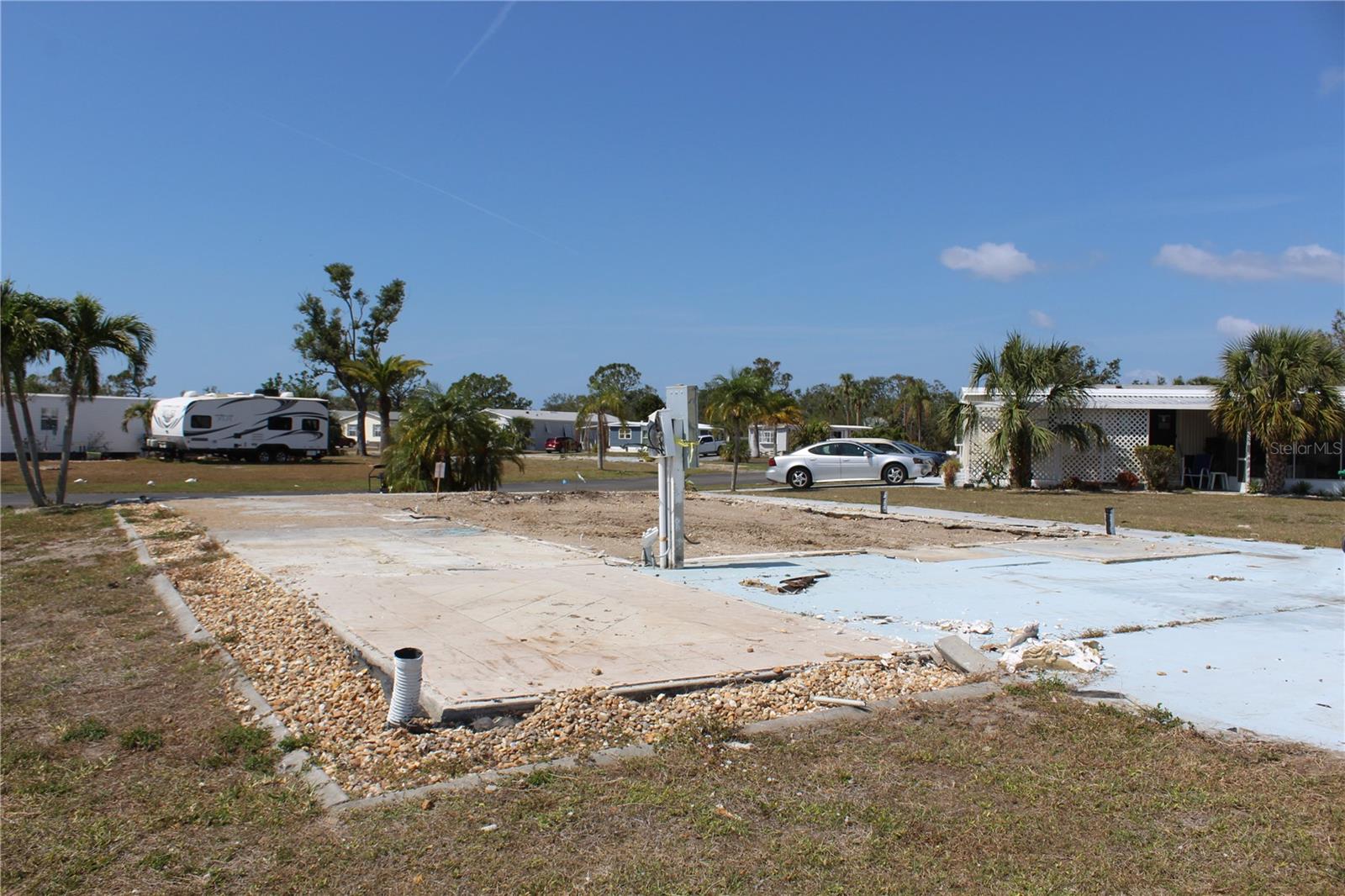 VILLAGE OF HOLIDAY LAKE - Land