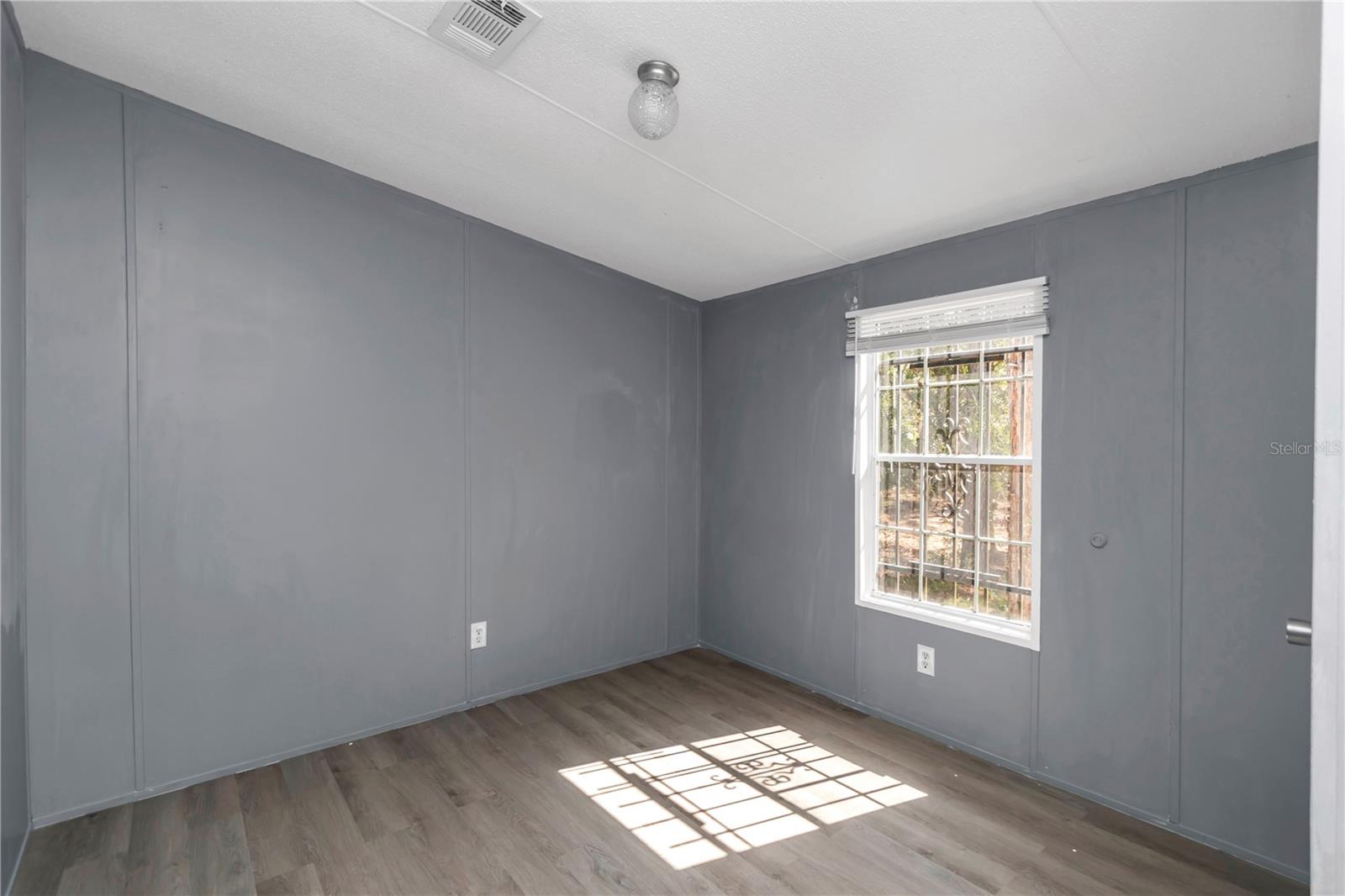 BRONSON HEIGHTS - Residential