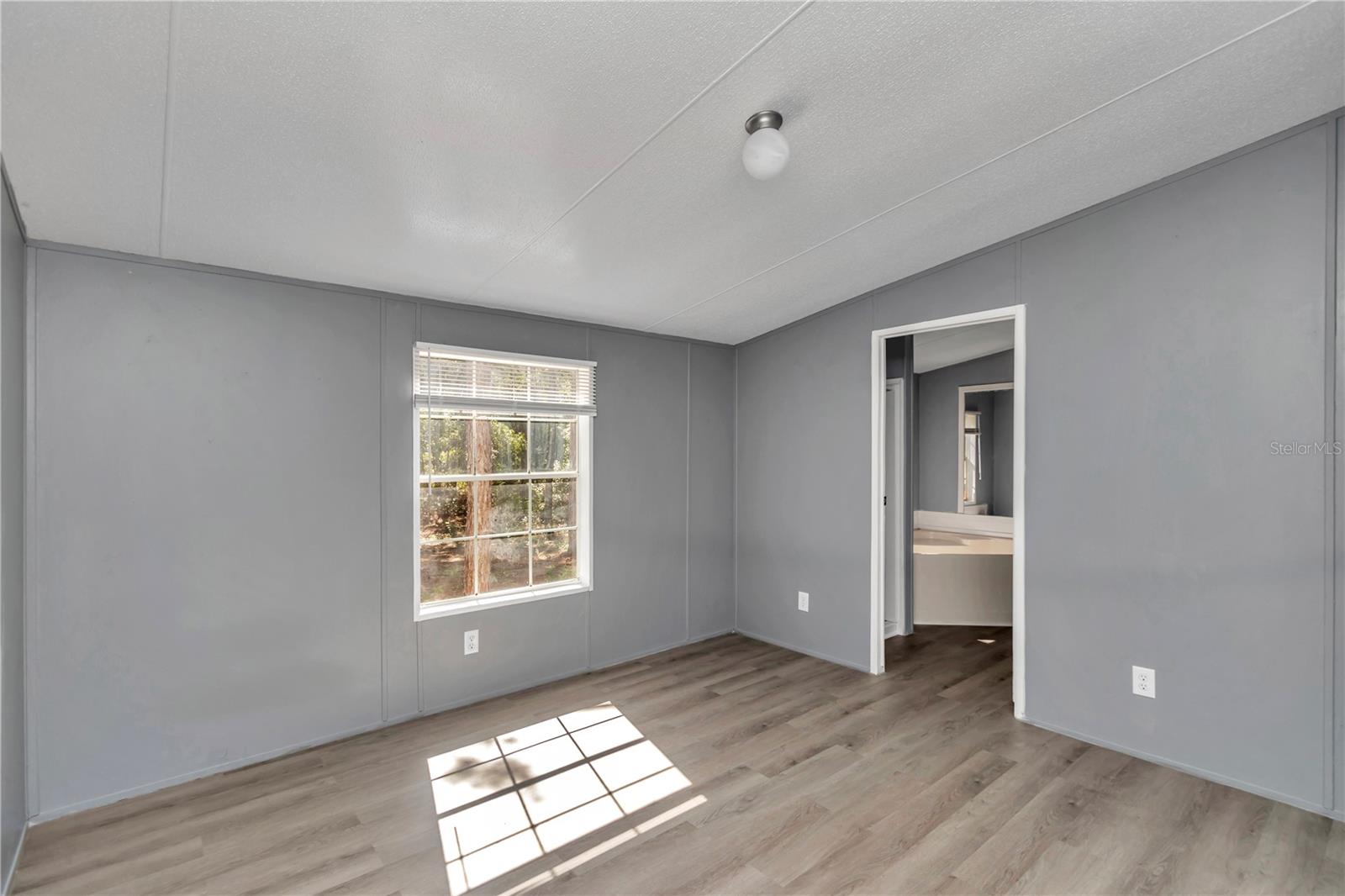 BRONSON HEIGHTS - Residential