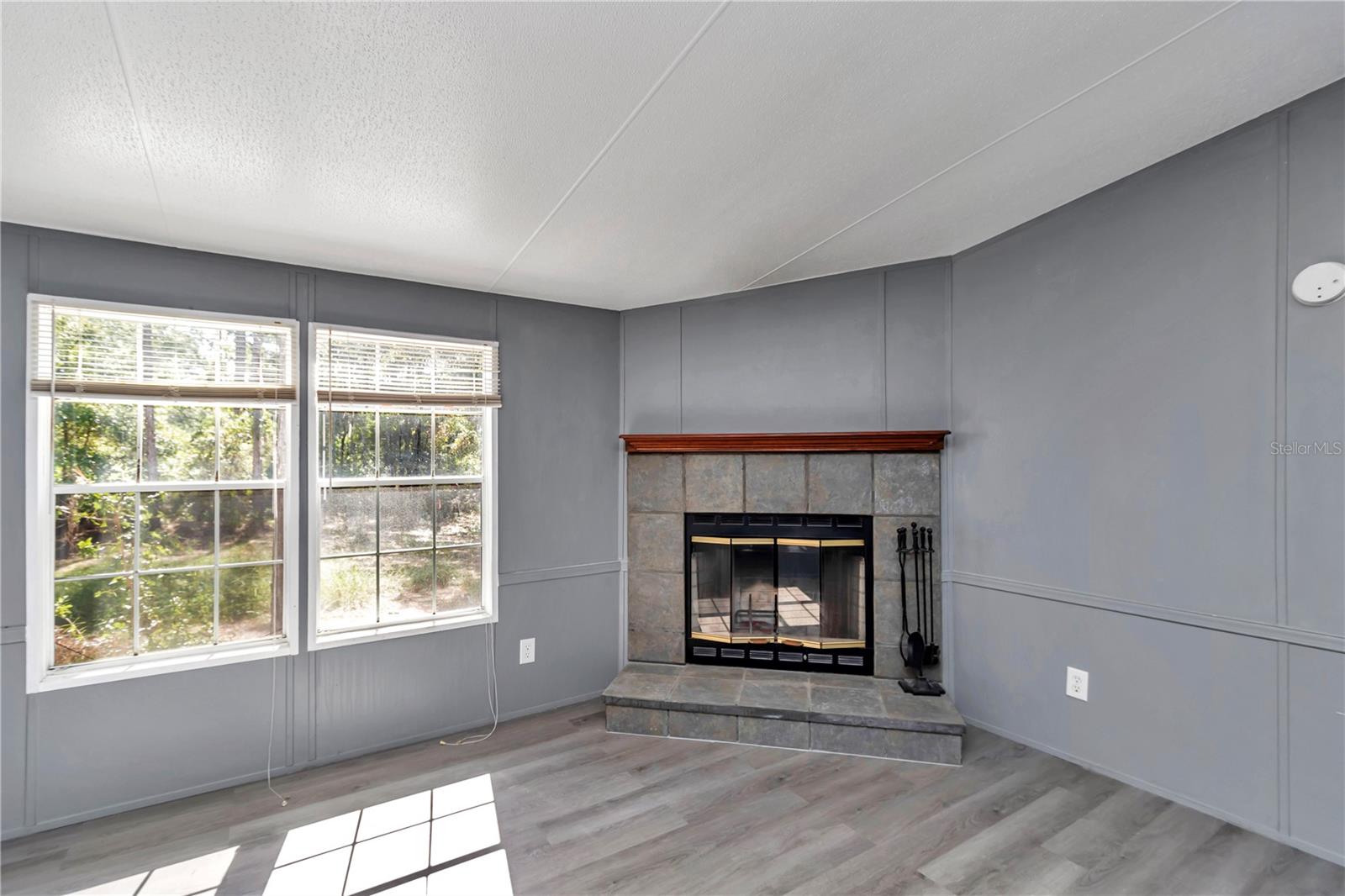 BRONSON HEIGHTS - Residential