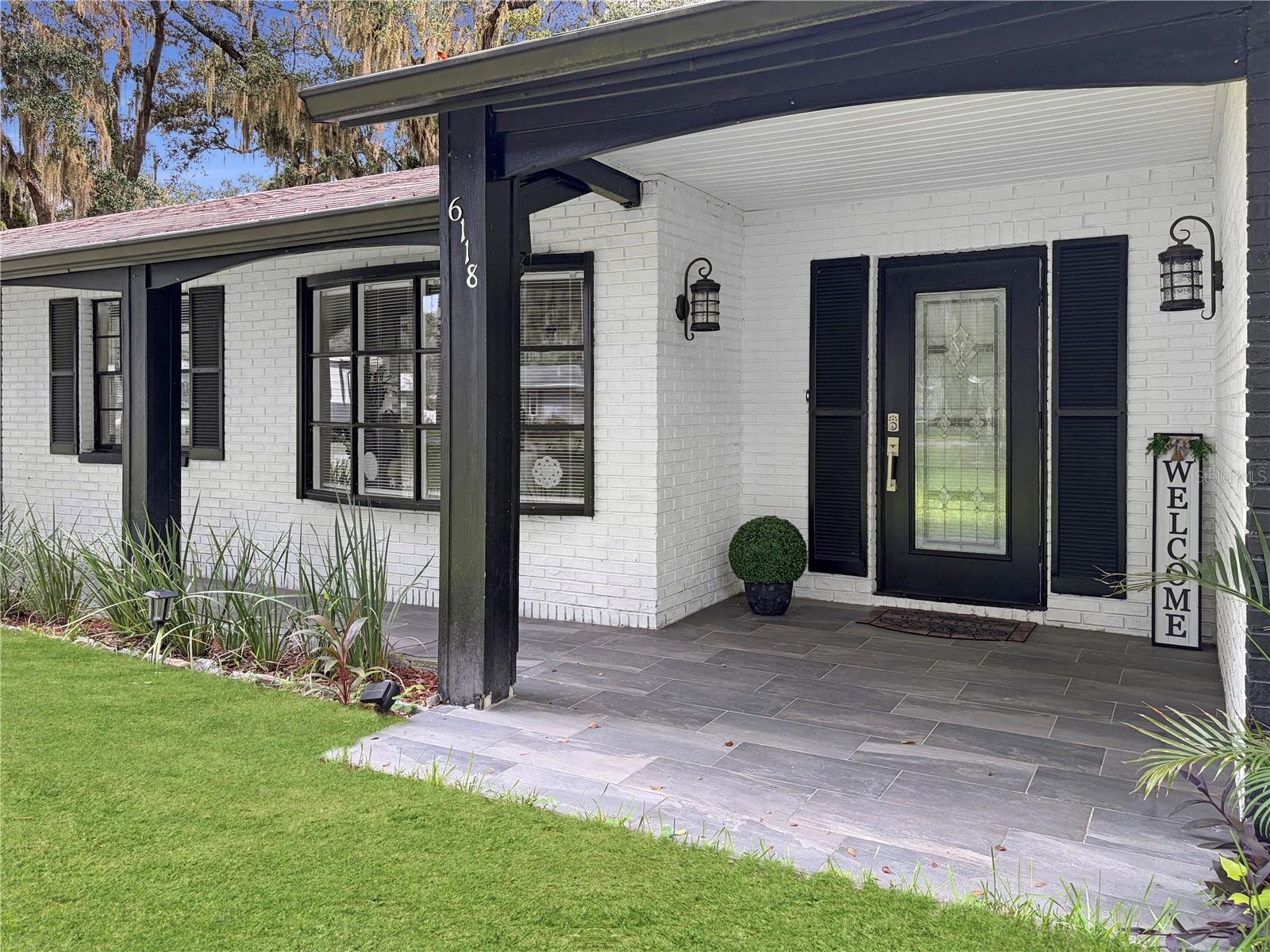 6118 CARLA CIRCLE