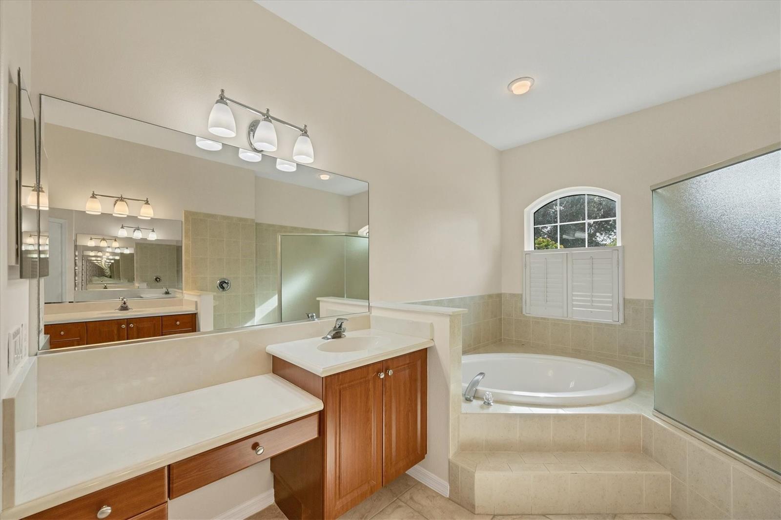 PARK TRACE ESTATES - Residential