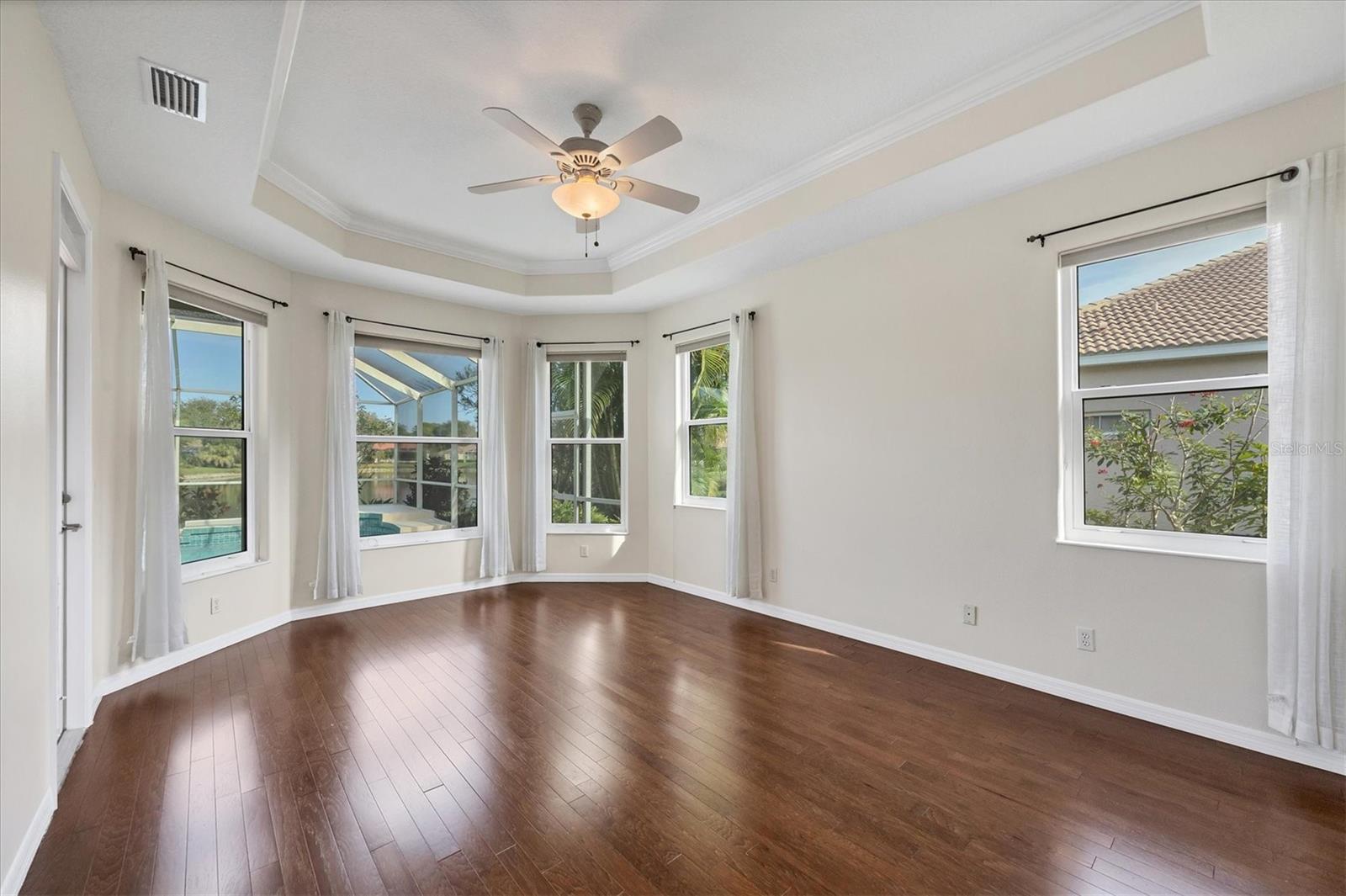 PARK TRACE ESTATES - Residential