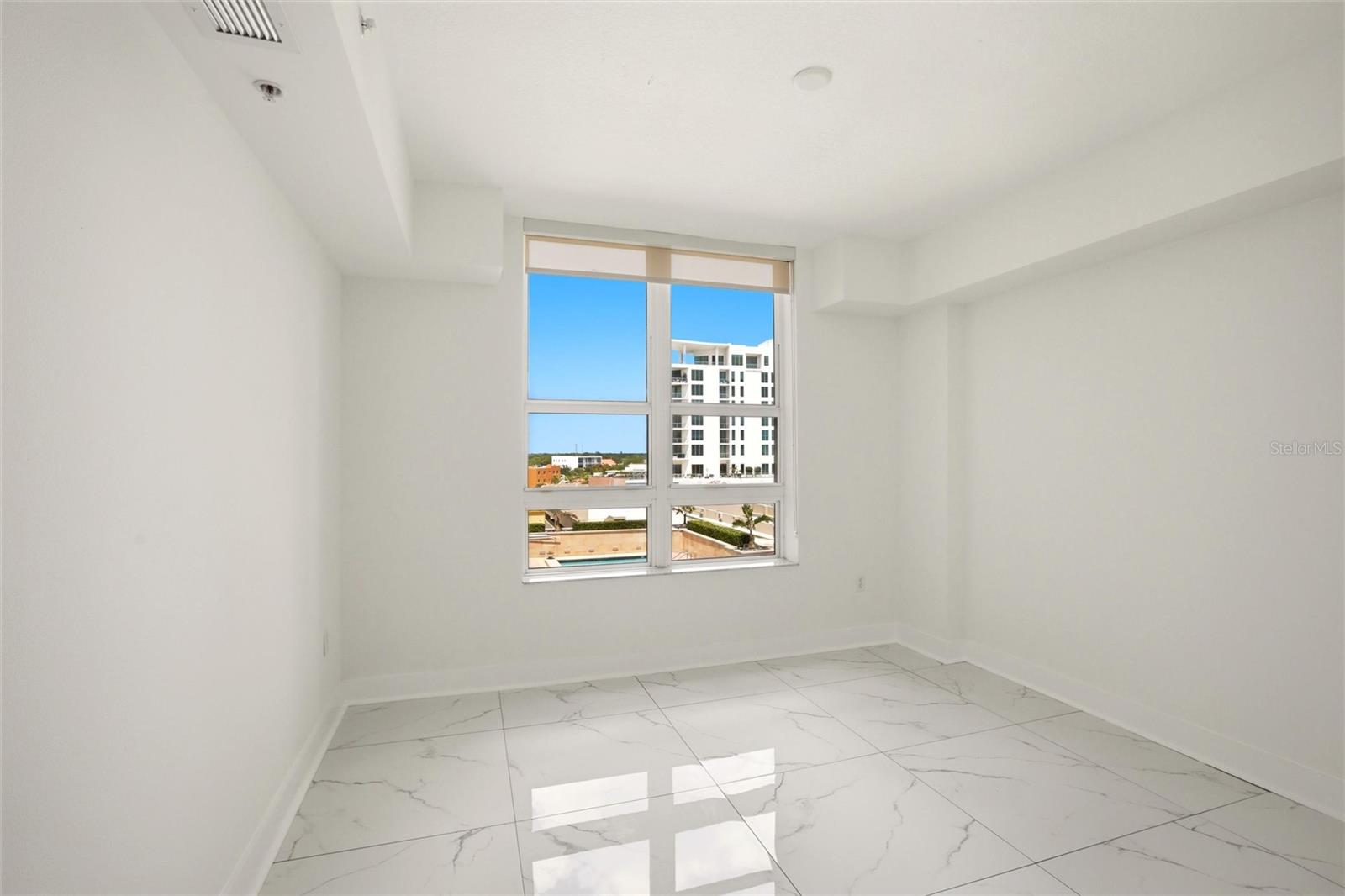 1350 MAIN RESIDENTIAL - Residential