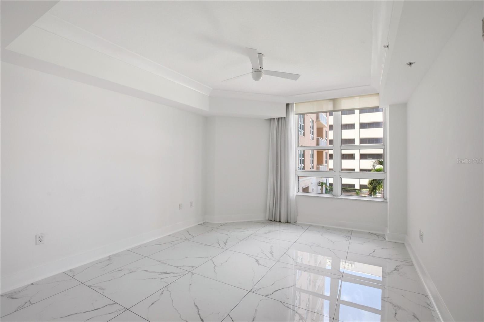 1350 MAIN RESIDENTIAL - Residential