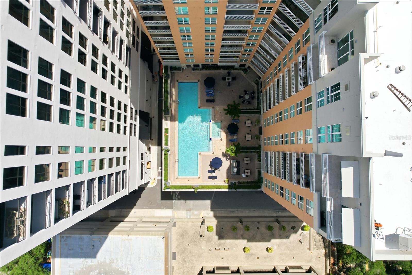 1350 MAIN RESIDENTIAL - Residential