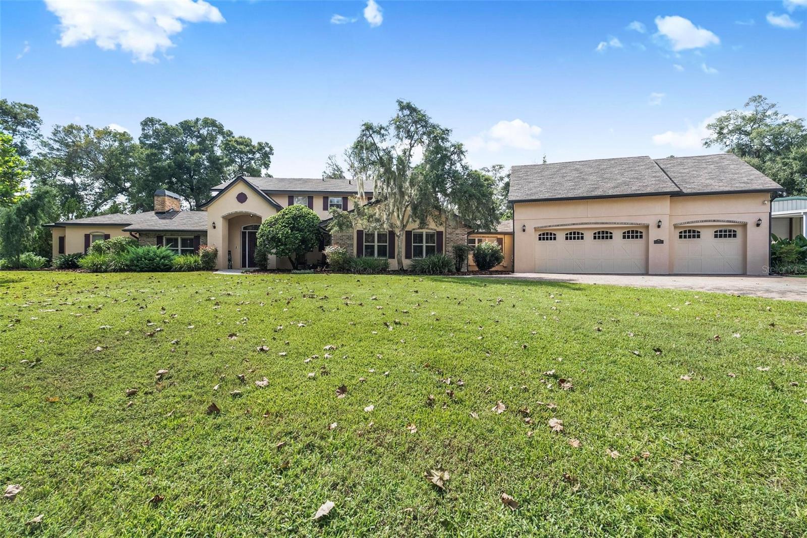 2150 W DALE CIRCLE