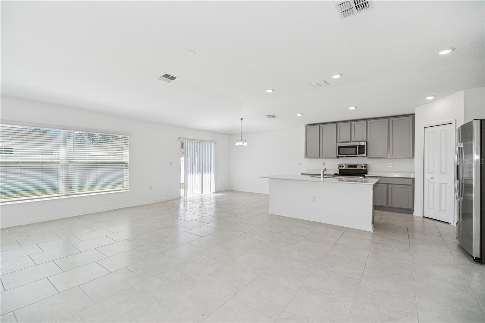 1533 PEACH CREEK DRIVE