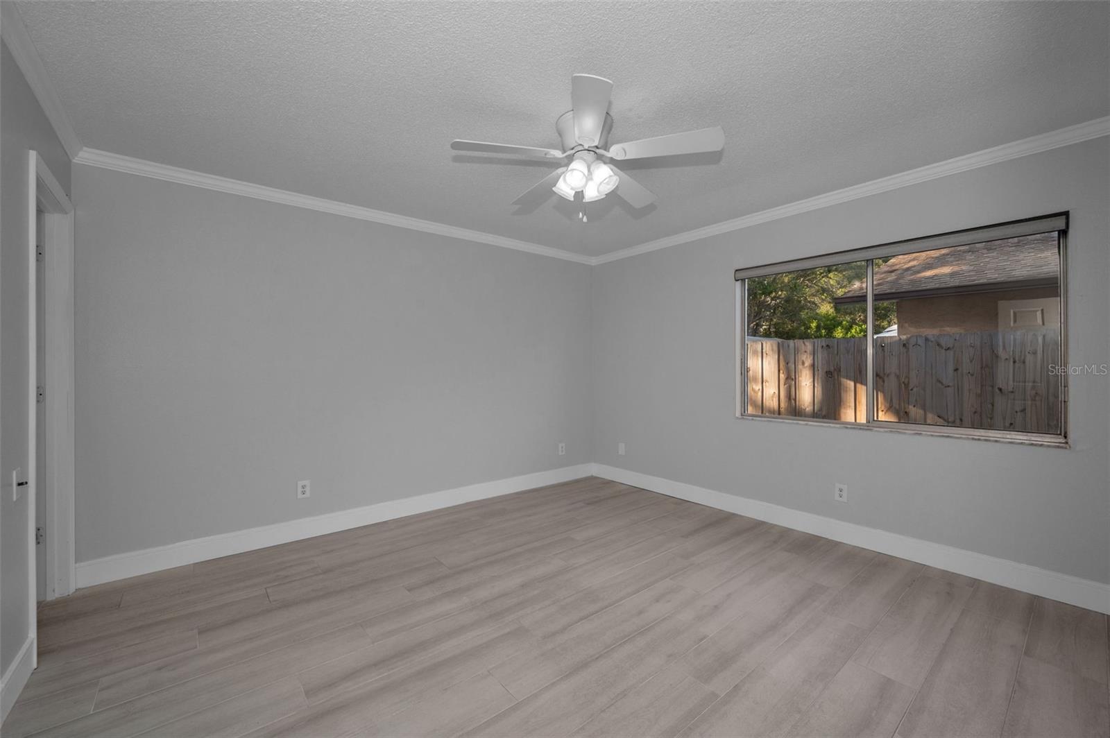 RAVENWOOD MANOR - Residential Lease