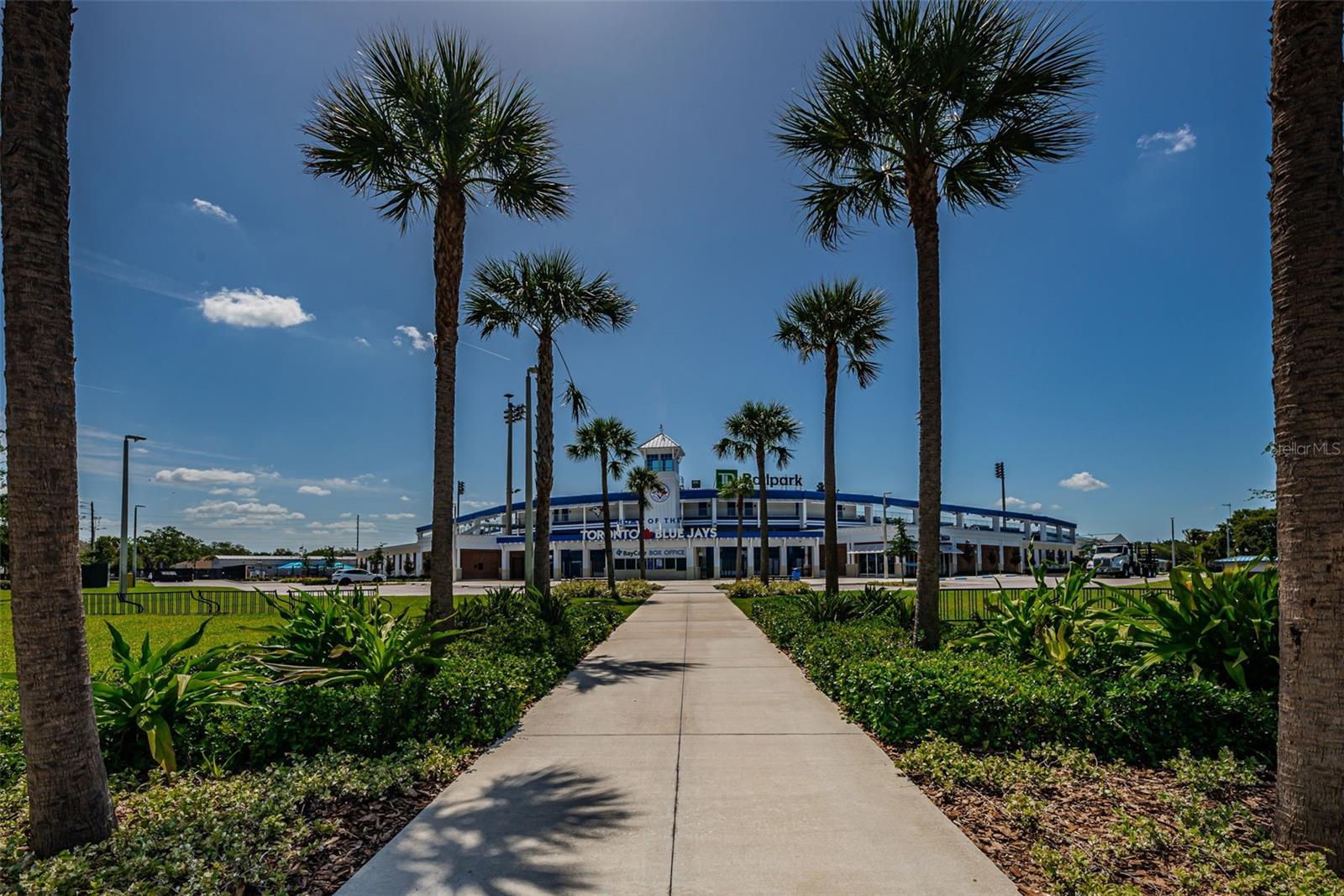 RAVENWOOD MANOR - Residential Lease