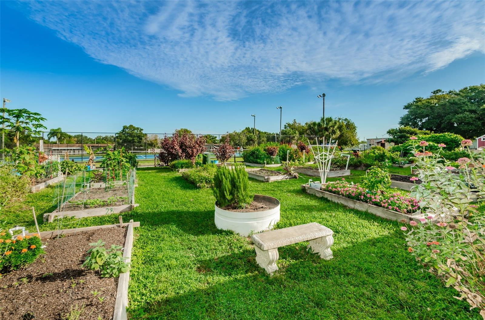 RAVENWOOD MANOR - Residential Lease