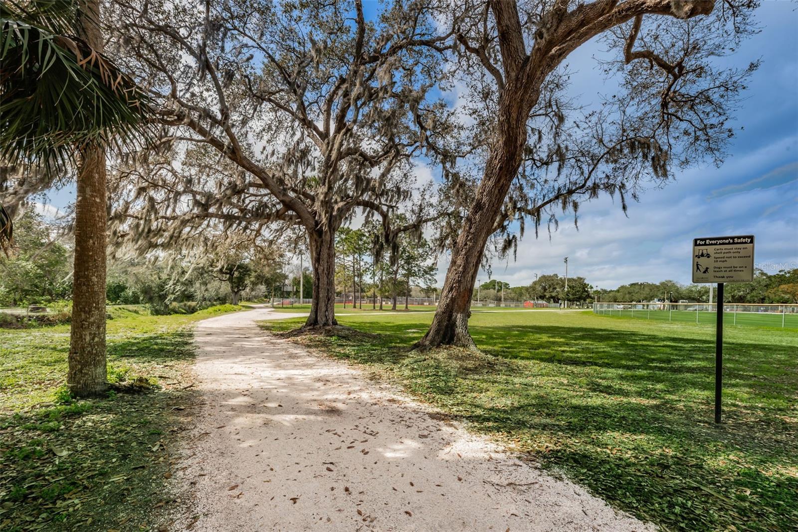 RAVENWOOD MANOR - Residential Lease