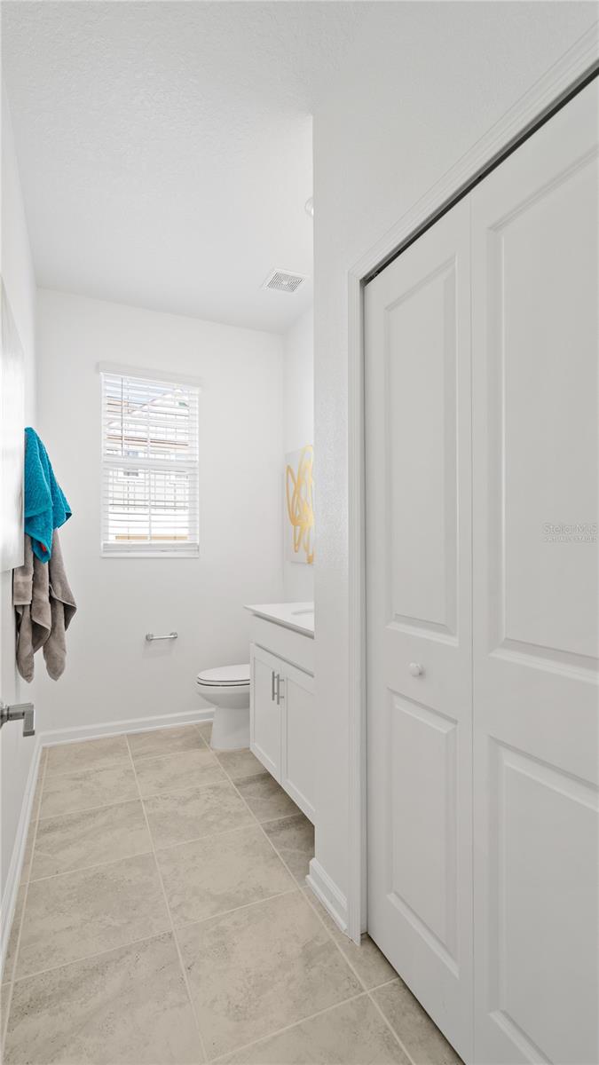 SPRINGHEAD LAKES 25TH - Residential