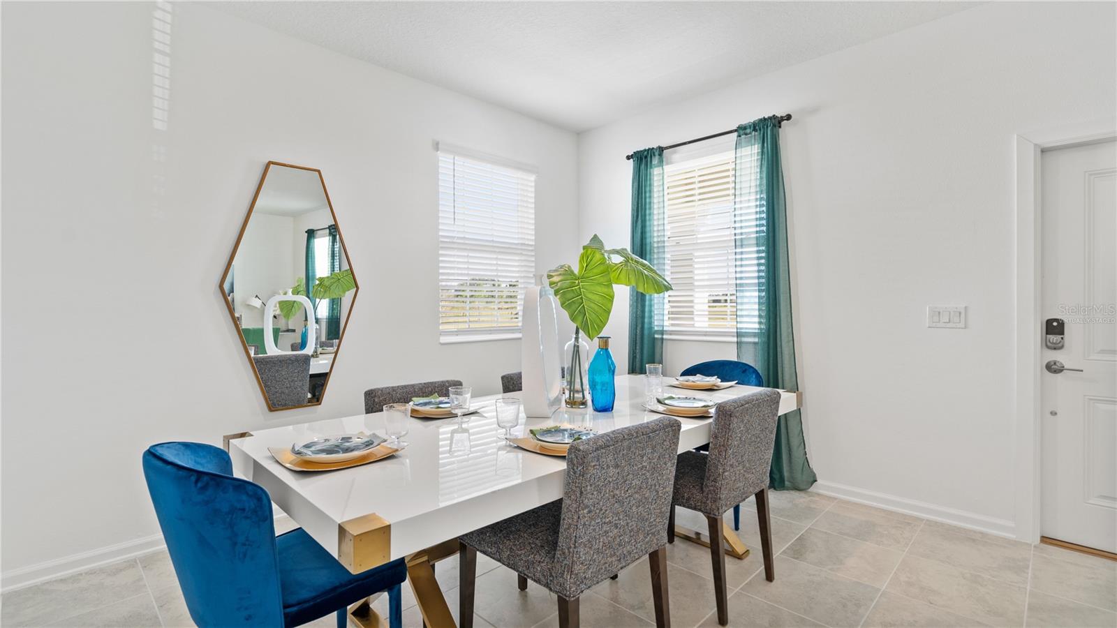 SPRINGHEAD LAKES 25TH - Residential