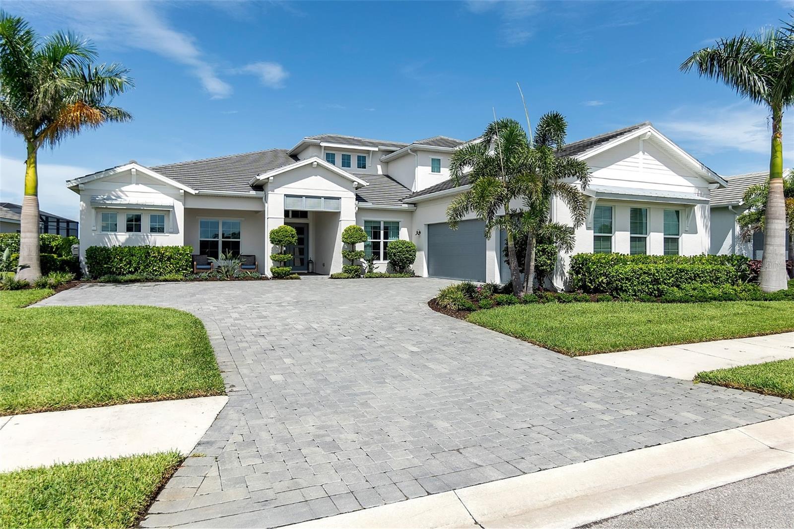 7928 REDONDA LOOP
