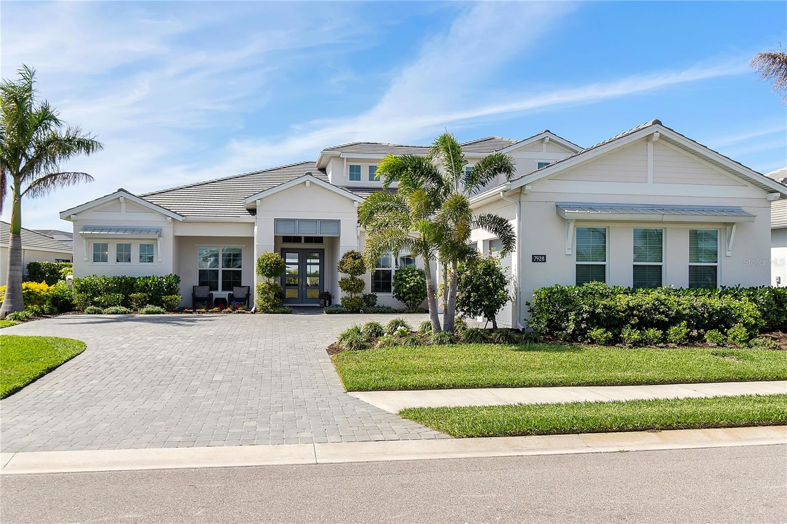 7928 REDONDA LOOP