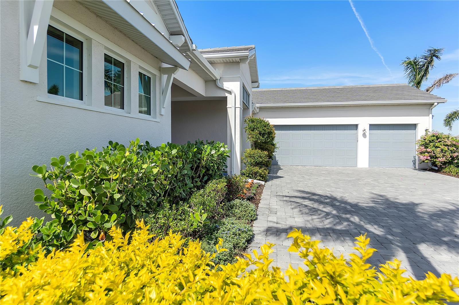 7928 REDONDA LOOP