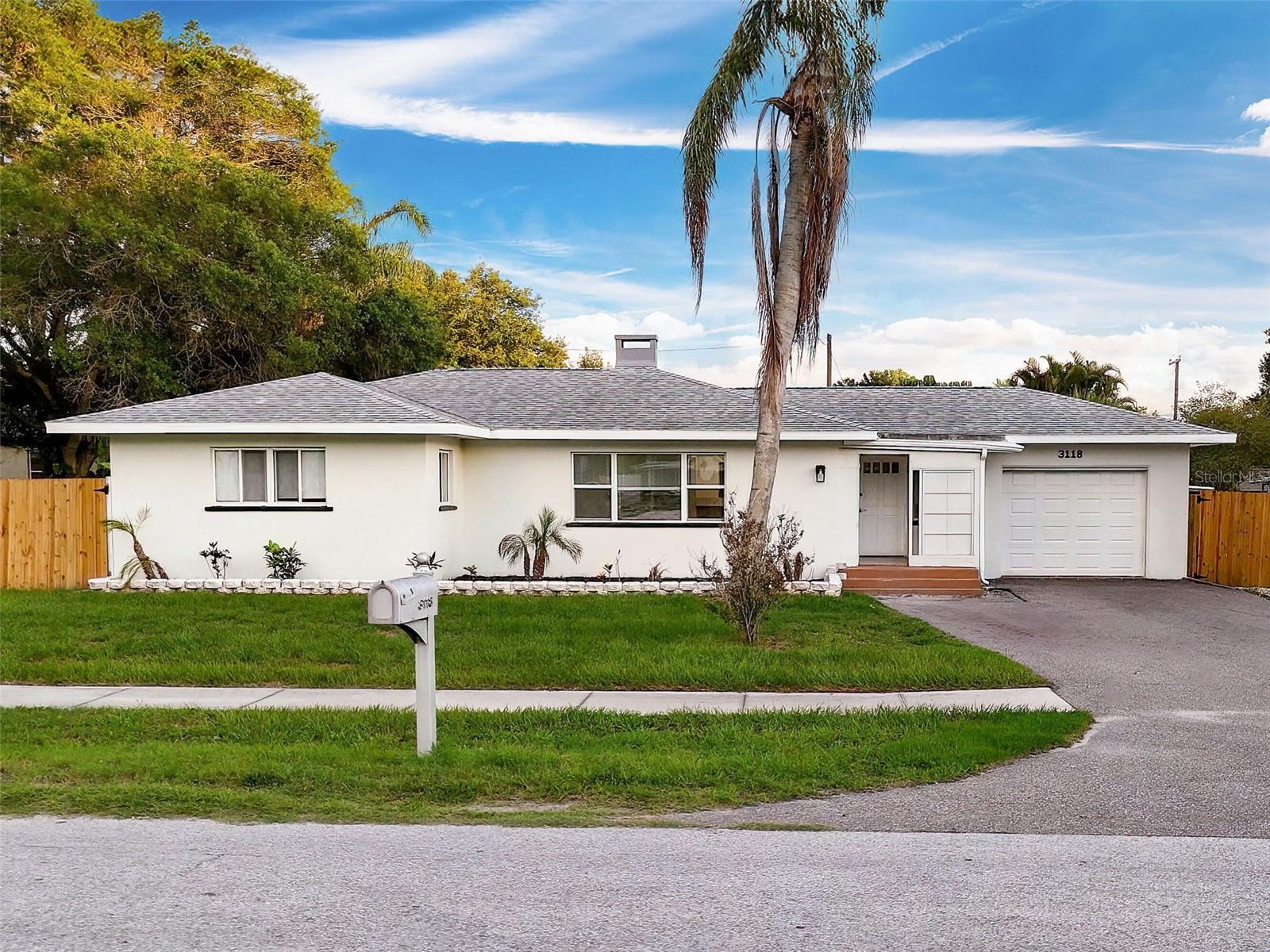 View LARGO, FL 33774 house