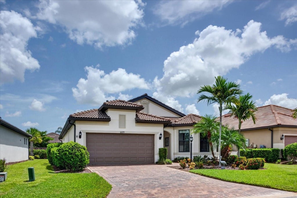 Photo of 16723 Blackwater Terrace, Bradenton, FL 34202 (MLS # A4704146)