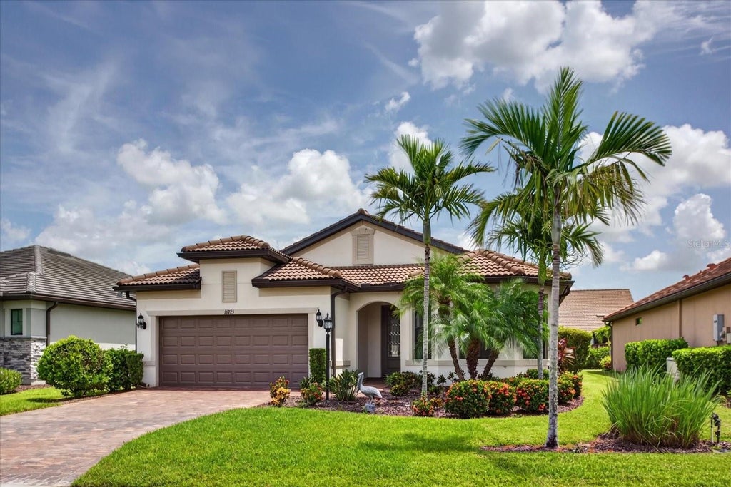 Photo of 16723 Blackwater Terrace, Bradenton, FL 34202 (MLS # A4704146)