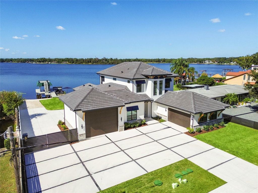 Photo of 14906 N Rome Avenue, Tampa, FL 33613 (MLS # TB8440579)