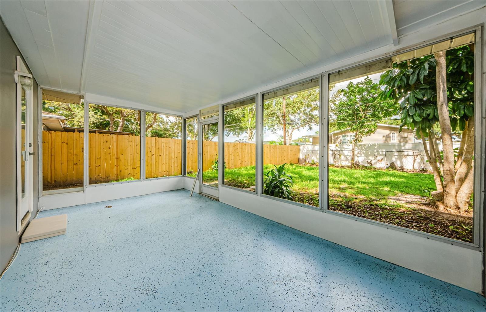 SHERWOOD FOREST SUB - Residential Lease