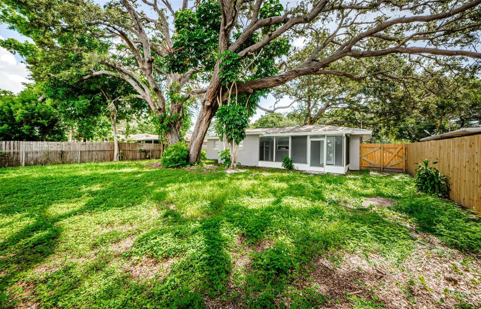 SHERWOOD FOREST SUB - Residential Lease