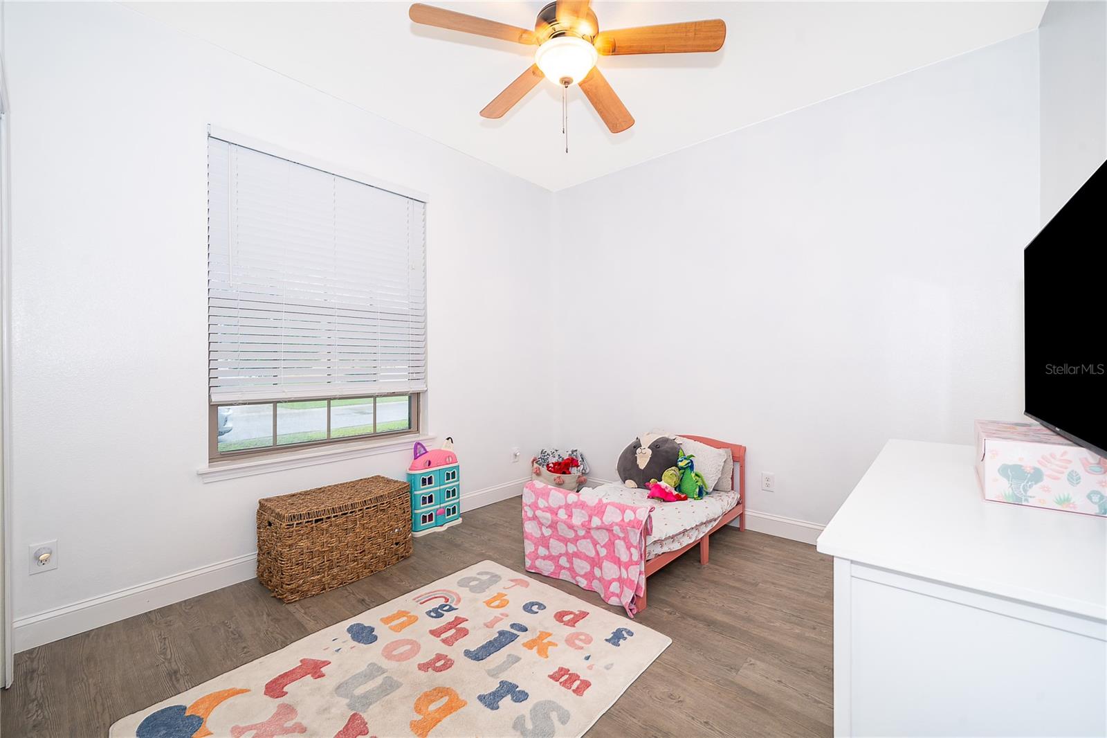 TRILLIUM VILLAGE E PH 1 - Residential