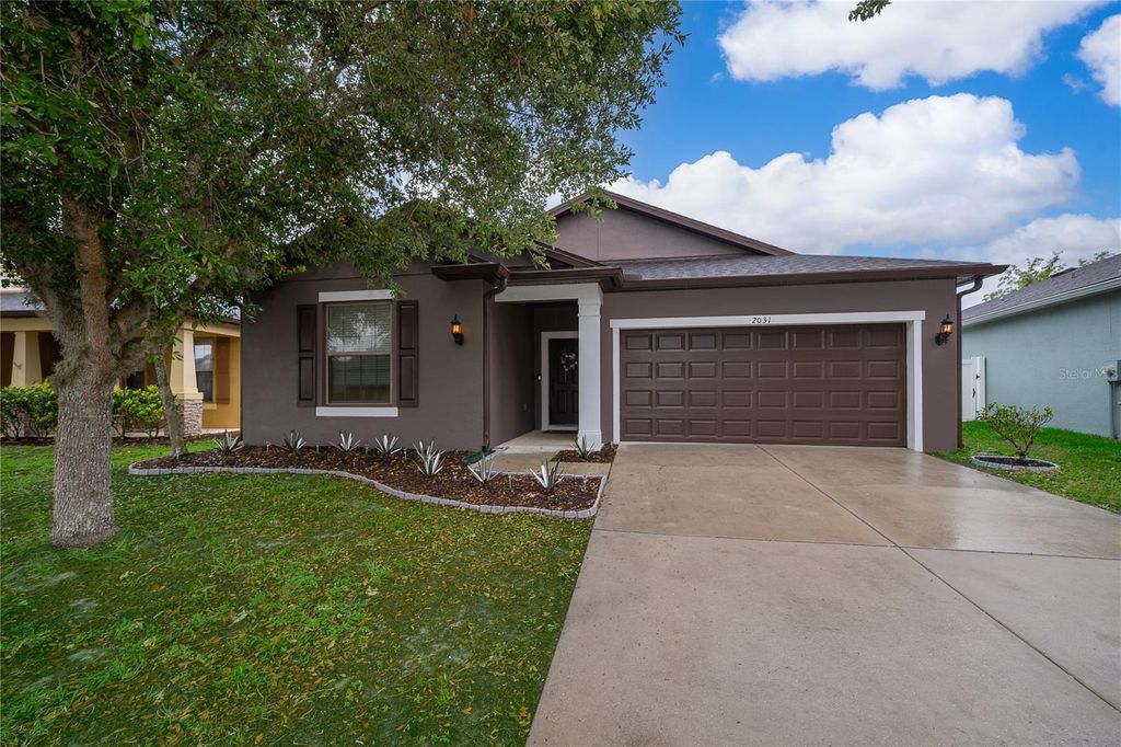 Photo of 2031 Trillium Boulevard, Brooksville, FL 34604 (MLS # O6397285)