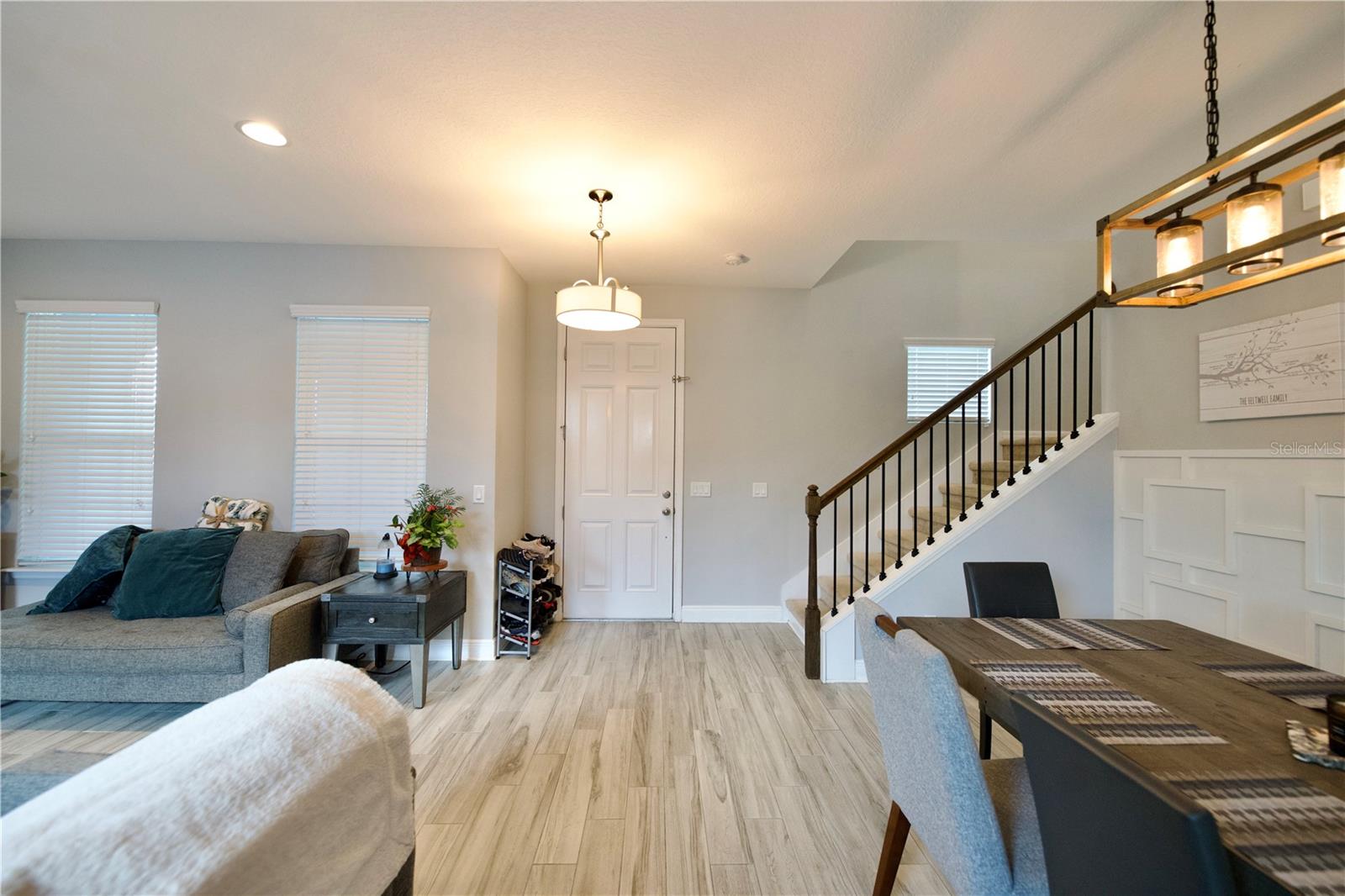 NEW RIVER LAKES PH 01 - Residential