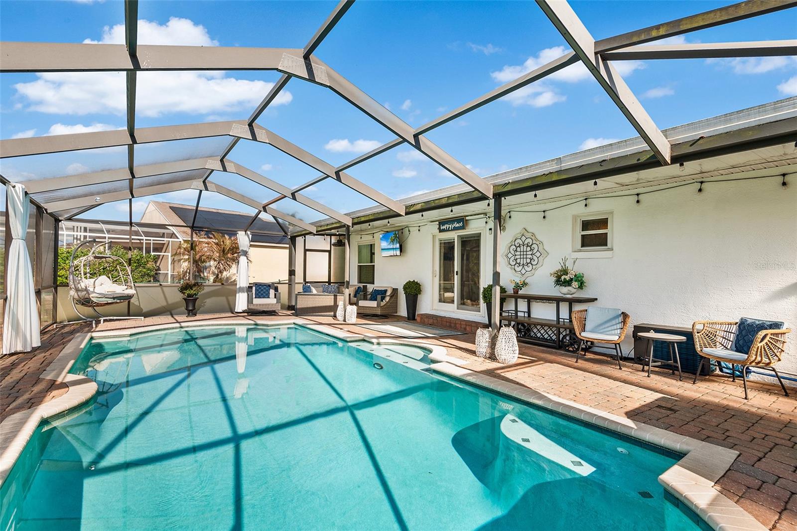 DINNER LAKE SHORES PH 1 - Residential