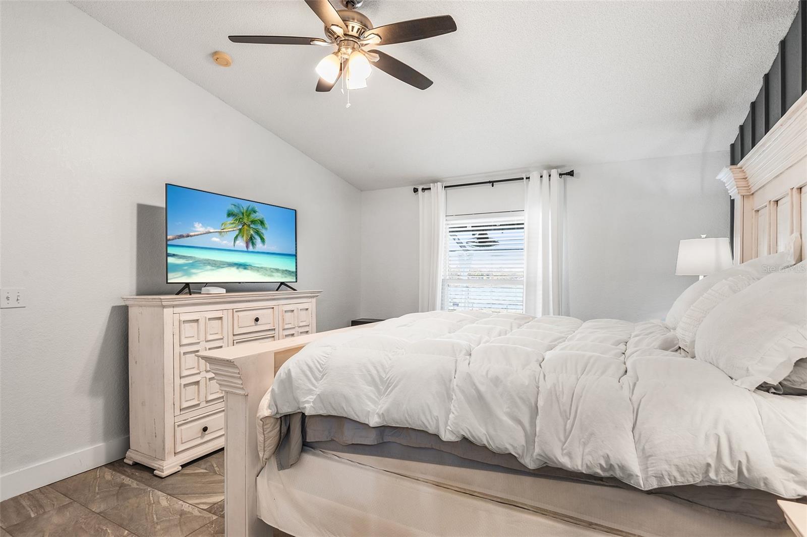 DINNER LAKE SHORES PH 1 - Residential