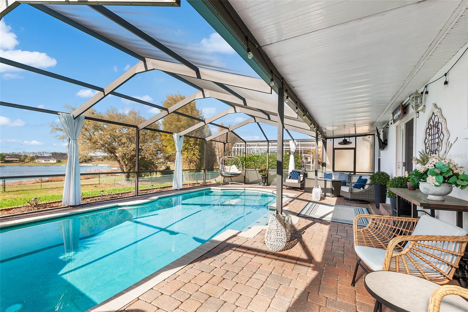 DINNER LAKE SHORES PH 1 - Residential