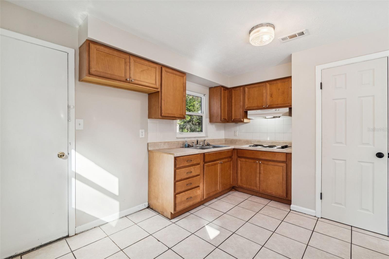 WOODLAND TERRACE - Residential